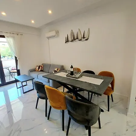 Apartman S Dvije Spavace Sobe Porec Exterior photo