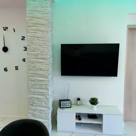Apartman S Dvije Spavace Sobe Porec Exterior photo