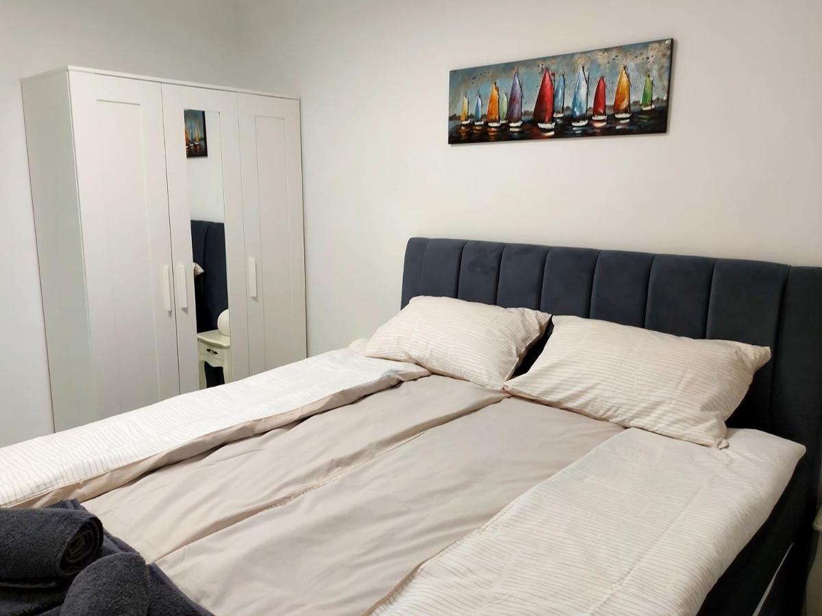 S Dvije Spavace Sobe Apartma *